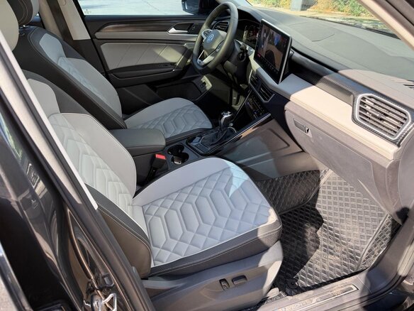2023 Volkswagen Tayron I Рестайлинг, коричневый, 2130000 рублей - вид 11