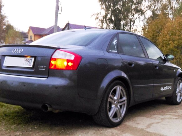 2004 Audi A4 II (B6), серый - вид 3