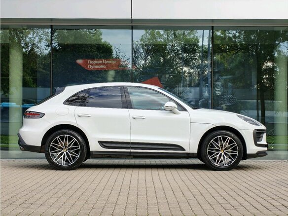 2022 Porsche Macan I Рестайлинг 2, белый, 6300000 рублей - вид 8