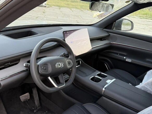 2026 Changan Qiyuan Q07 31.7 kWh, серебристый, 3750000 рублей - вид 5
