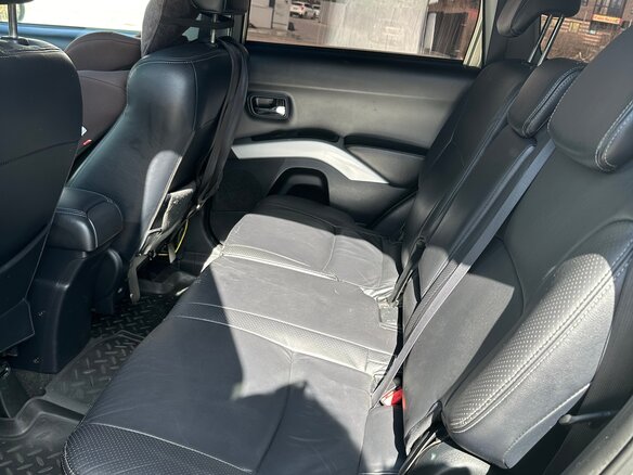 2007 Mitsubishi Outlander II, бежевый, 1500000 рублей - вид 15