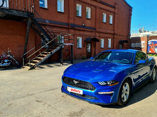 2020 Ford Mustang VI Рестайлинг, синий, 3000000 рублей, вид 2