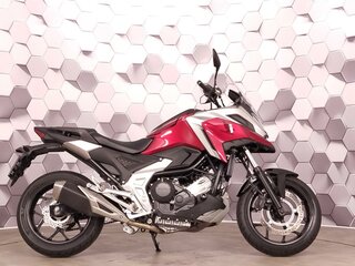 2024 Honda NC 750X, красный, 949000 рублей, вид 3