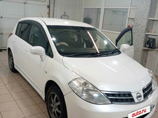 2004 Nissan Tiida I, белый, 550000 рублей, вид 2