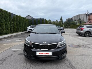 2017 Kia Rio III Рестайлинг, чёрный, 1300000 рублей, вид 2