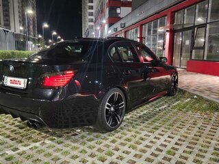 2007 BMW 5 серии 535i V (E60/E61) Рестайлинг, чёрный, 1550000 рублей, вид 3