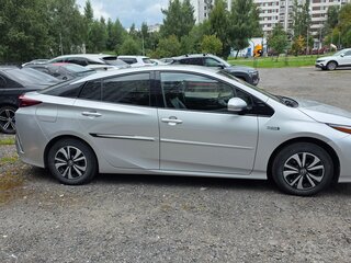 2017 Toyota Prius PHV ZVW52 Prime IV (XW50), серый, 2500000 рублей, вид 2