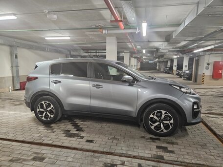 2019 Kia Sportage IV Рестайлинг, серый, 2300000 рублей, вид 4