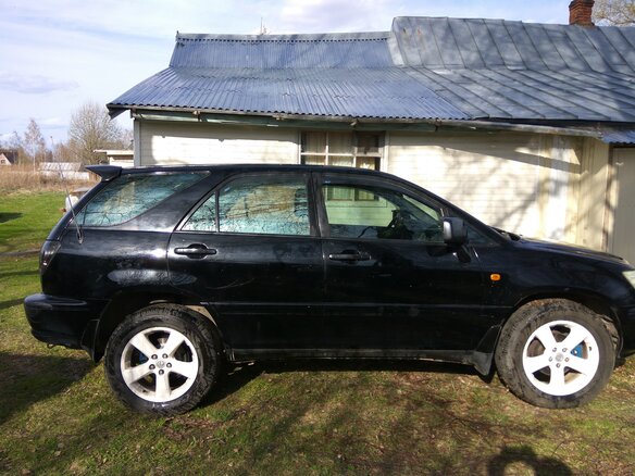 2002 Lexus RX 300 I, чёрный - вид 1