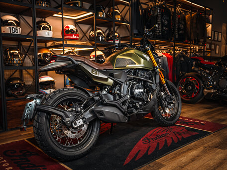 2026 Moto Morini Seiemmezzo SCR, зелёный, 744900 рублей, вид 4
