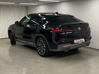 2021 BMW X4 20i II (G02), чёрный, 7000000 рублей, вид 3