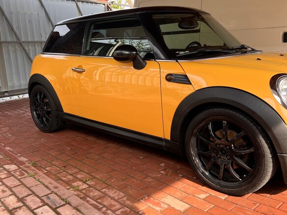 2008 Mini Hatch One II (R56), жёлтый, 680000 рублей - вид 4