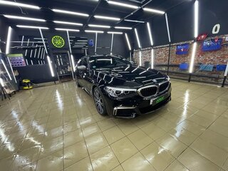 2019 BMW 5 серии M550d xDrive VII (G30/G31/G38), чёрный, 5100000 рублей, вид 3
