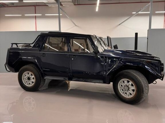 1990 Lamborghini LM002, чёрный - вид 7