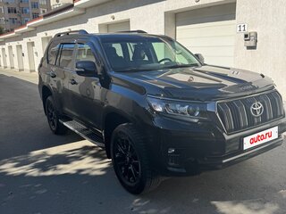 2021 Toyota Land Cruiser Prado 150 Series Рестайлинг 3, чёрный, 6500000 рублей, вид 3