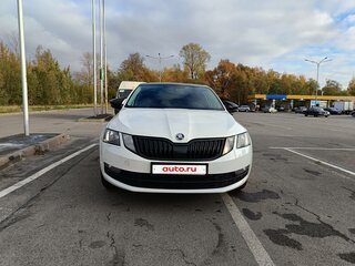 2018 Skoda Octavia III (A7) Рестайлинг, белый, 880000 рублей, вид 1