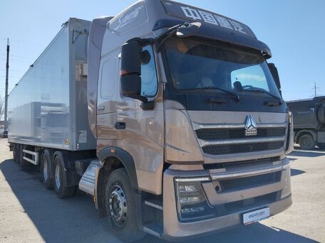 2020 Sinotruk Howo 6X4, коричневый, 2763215 рублей, вид 2