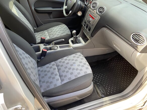 2008 Ford Focus II Рестайлинг, серебристый - вид 9