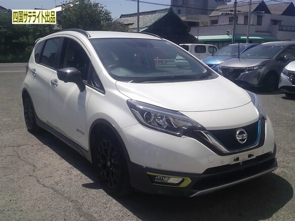 2019 Nissan Note e-Power II Рестайлинг, белый, 1480000 рублей - вид 1