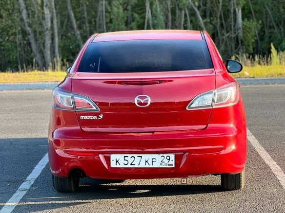 2011 Mazda 3 II (BL) Рестайлинг, красный, 750000 рублей - вид 5