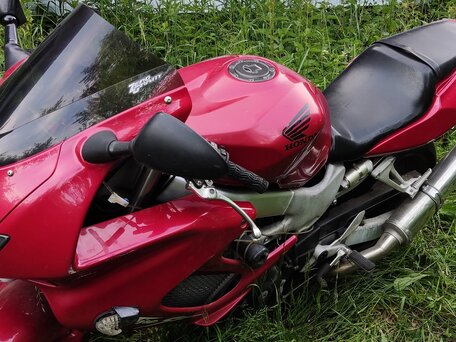 2001 Honda VTR 1000, красный, 250000 рублей, вид 3