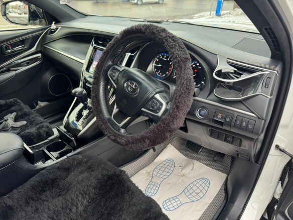 2018 Toyota Harrier III (XU60) Рестайлинг, белый - вид 4