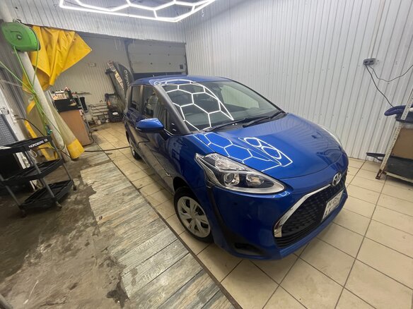 2019 Toyota Sienta II Рестайлинг, синий, 1450000 рублей - вид 8
