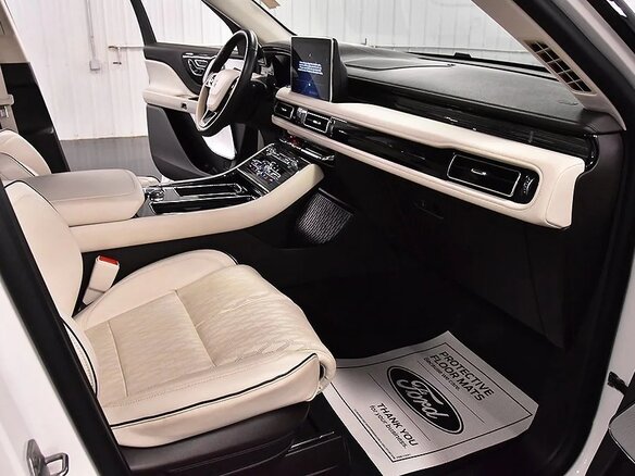 2022 Lincoln Aviator II, белый, 11223840 рублей - вид 15