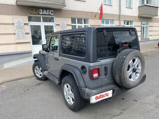 2019 Jeep Wrangler IV (JL), серый, 2650000 рублей, вид 3