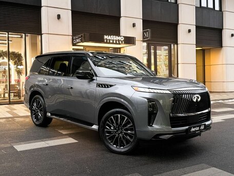 Infiniti QX80 II