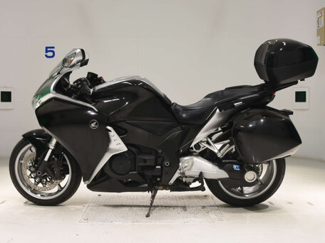 2011 Honda VFR 1200, чёрный, 810000 рублей, вид 2