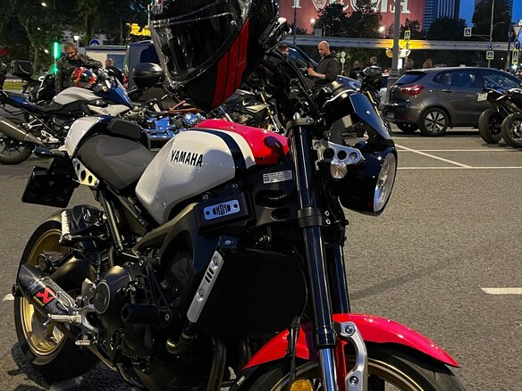 2020 Yamaha XSR900, белый, 900000 рублей - вид 12