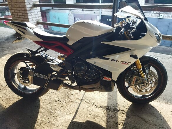 2010 Triumph Daytona 675, белый, 849000 рублей - вид 26