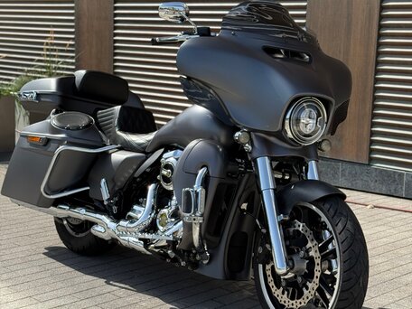 2017 Harley-Davidson Street Glide Special, серый, 2950000 рублей, вид 2