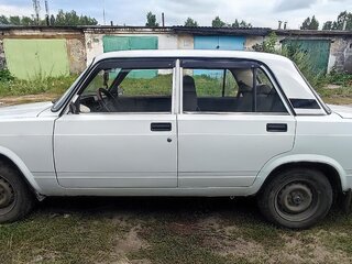 2011 Lada (ВАЗ) 2105, белый, 300000 рублей, вид 4