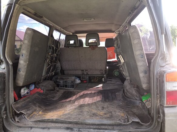 1993 Mitsubishi Delica III, зелёный, 850000 рублей - вид 10