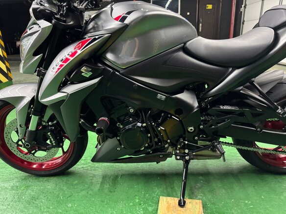2020 Suzuki GSX-S 1000, серый, 995000 рублей - вид 15