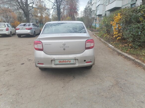 2014 Renault Logan II, серебристый, 520000 рублей - вид 4