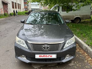 2013 Toyota Camry VII (XV50), серый, 1950000 рублей, вид 1
