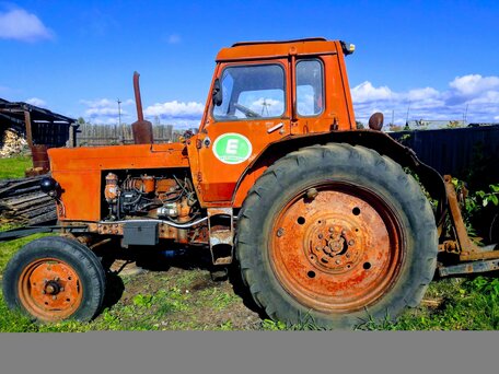 1995 МТЗ (BELARUS) 80, красный, 550000 рублей, вид 1