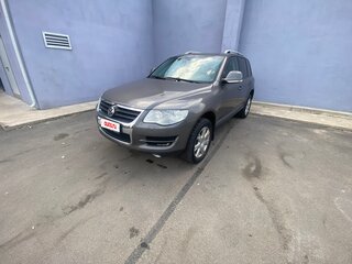 2008 Volkswagen Touareg I Рестайлинг, серый, 700000 рублей, вид 1