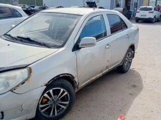 2008 Geely MK I, серебристый, 170000 рублей, вид 4