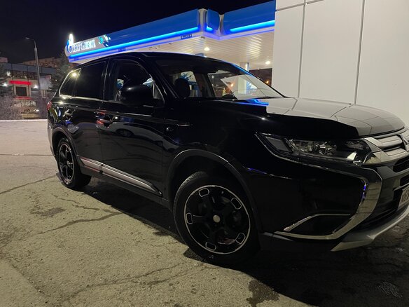 2016 Mitsubishi Outlander III Рестайлинг 2, чёрный, 1520000 рублей - вид 4