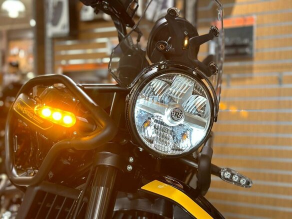 2025 Royal Enfield Himalayan, чёрный, 599000 рублей - вид 12