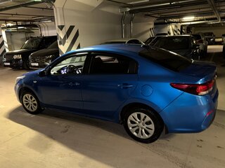 2017 Kia Rio IV, синий, 1000000 рублей, вид 4
