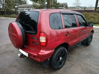 2007 Chevrolet Niva I, красный, 300000 рублей, вид 4