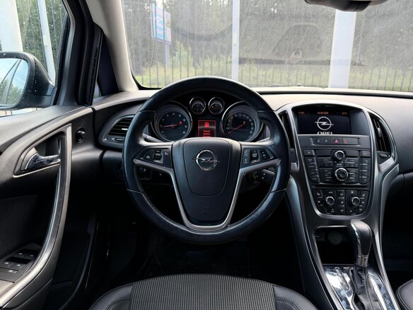 2010 Opel Astra J, чёрный, 649000 рублей - вид 10
