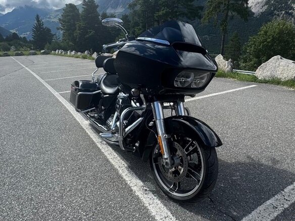 2017 Harley-Davidson Road Glide Special, чёрный, 1400000 рублей - вид 10