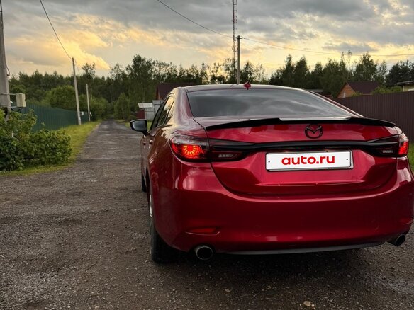 2019 Mazda 6 III (GJ) Рестайлинг 2, красный, 2300000 рублей - вид 3
