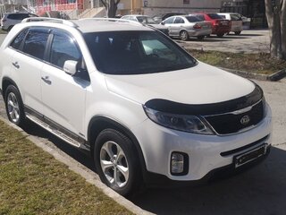 2012 Kia Sorento II Рестайлинг, белый, 1800000 рублей, вид 2